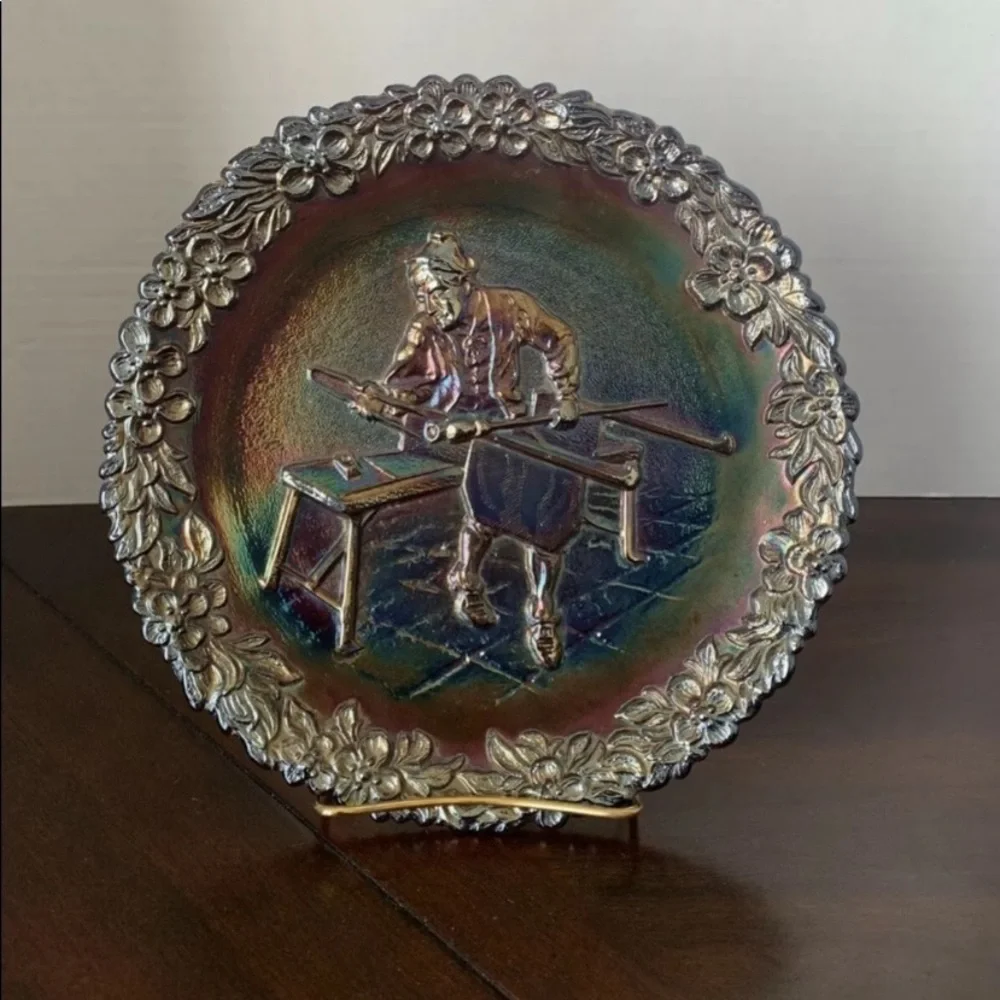 Vintage 1970 Fenton Carnival Glass Plate Craftsman Jamestown 1608